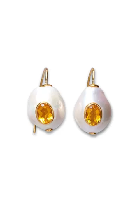 LIZZIE FORTUNATO Pearl Pablo Earrings